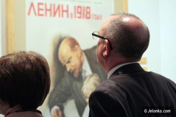 swiat-sie-smieje-lenin-w-1918-roku-i-inne-rosyjskie-plakaty-w-bwa-i-muzeum-karkonoskim-39641