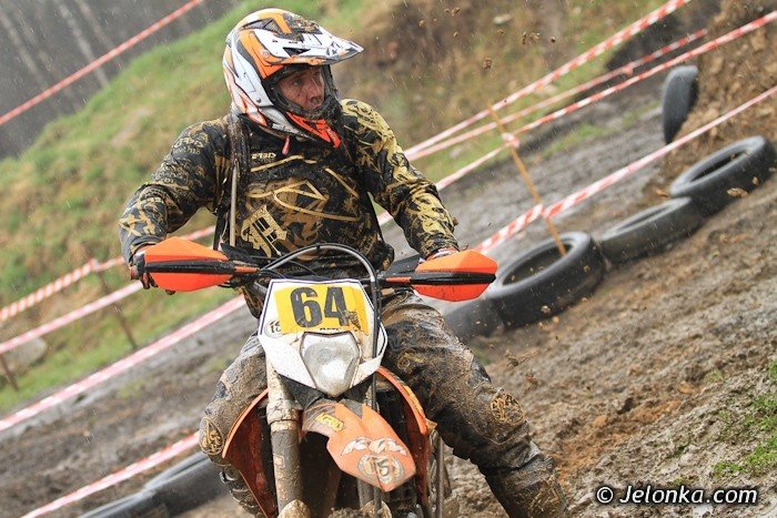 deszcz-i-boto-podczas-xxv-pikniku-cross-country-foto-39655