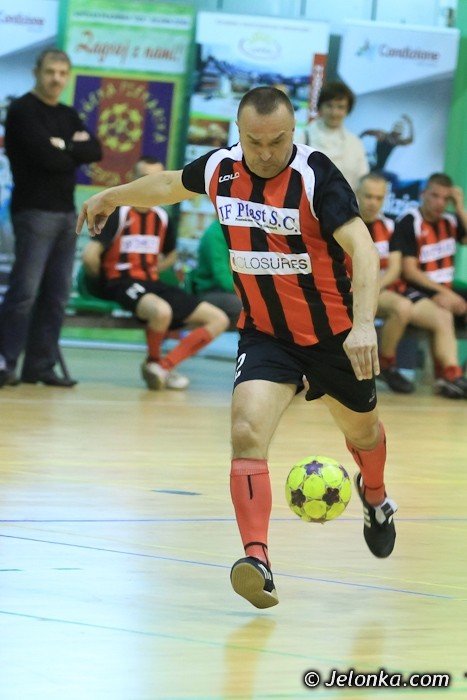 dolfamex-i-kempf-kowary-w-wielkim-finale-jeleniogorskiej-ligi-biznesu-foto-39658