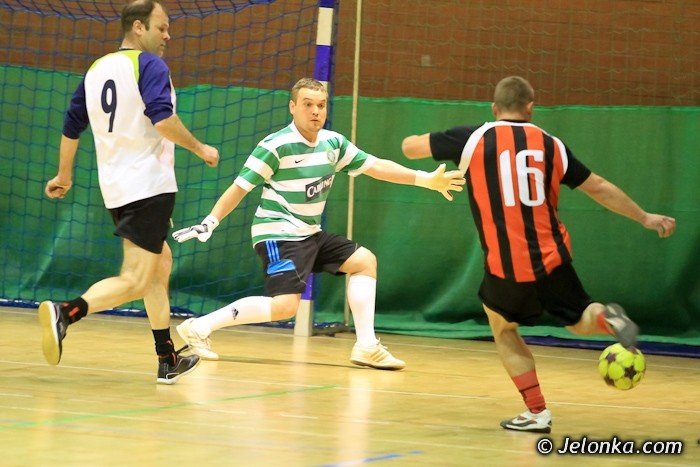 dolfamex-i-kempf-kowary-w-wielkim-finale-jeleniogorskiej-ligi-biznesu-foto-39658
