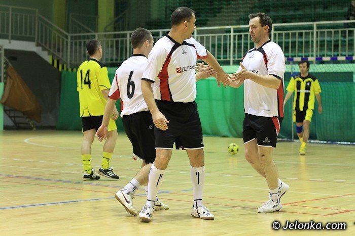 dolfamex-i-kempf-kowary-w-wielkim-finale-jeleniogorskiej-ligi-biznesu-foto-39658