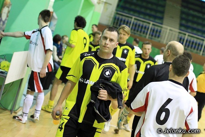 dolfamex-i-kempf-kowary-w-wielkim-finale-jeleniogorskiej-ligi-biznesu-foto-39658