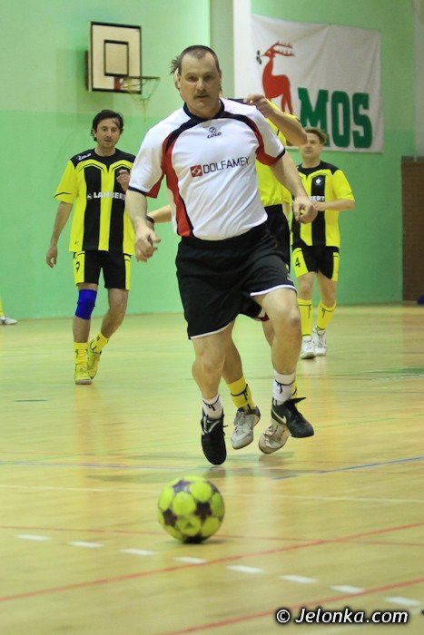 dolfamex-i-kempf-kowary-w-wielkim-finale-jeleniogorskiej-ligi-biznesu-foto-39658