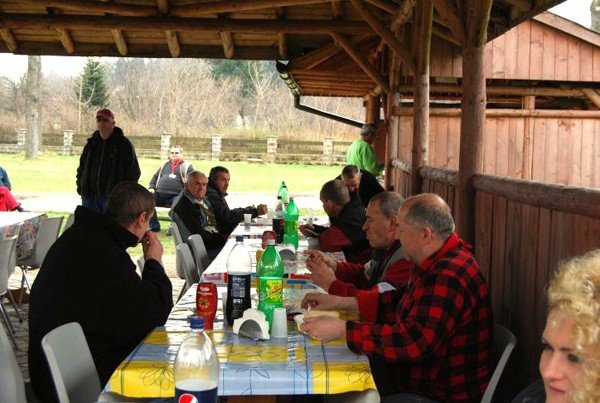 ratowali-rzeke-bobr-w-janowicach-wielkich-39659