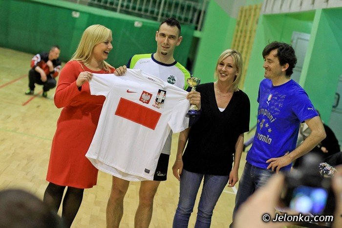 dolfamex-mistrzem-jeleniogorskiej-ligi-biznesu-2012-foto-39727