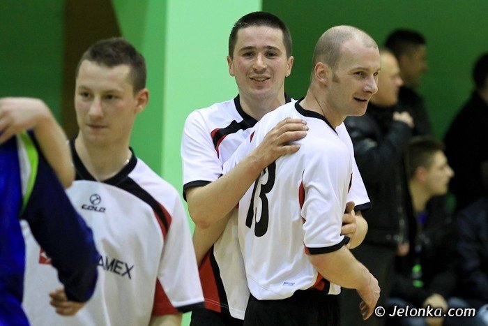 dolfamex-mistrzem-jeleniogorskiej-ligi-biznesu-2012-foto-39727