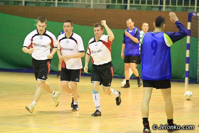 dolfamex-mistrzem-jeleniogorskiej-ligi-biznesu-2012-foto-39727