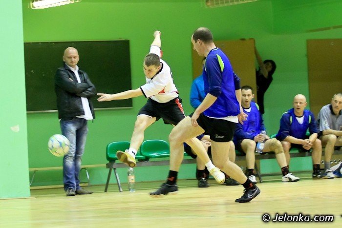 dolfamex-mistrzem-jeleniogorskiej-ligi-biznesu-2012-foto-39727