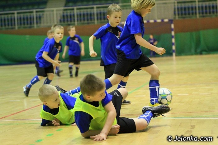dolfamex-mistrzem-jeleniogorskiej-ligi-biznesu-2012-foto-39727