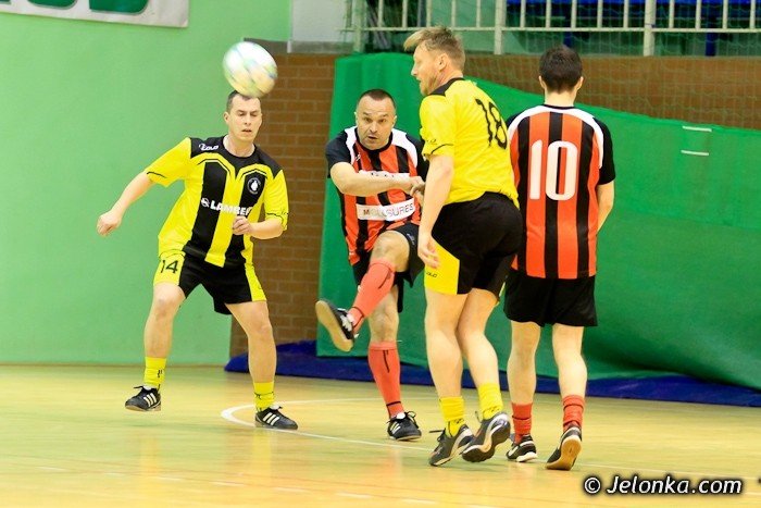 dolfamex-mistrzem-jeleniogorskiej-ligi-biznesu-2012-foto-39727
