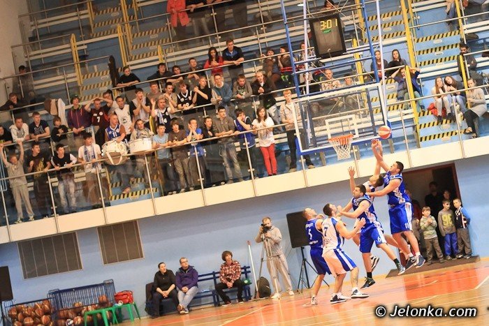 smutek-ogarna-sudecka-hale-foto-39750