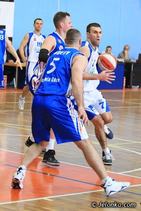smutek-ogarna-sudecka-hale-foto-39750