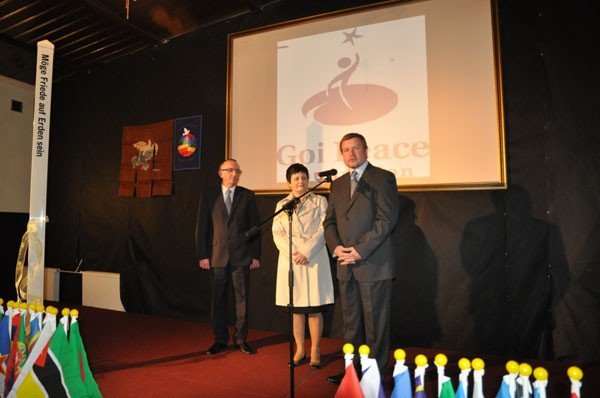 niech-bedzie-pokoj-na-ziemi-po-wernisazu-w-oriencie-foto-39753