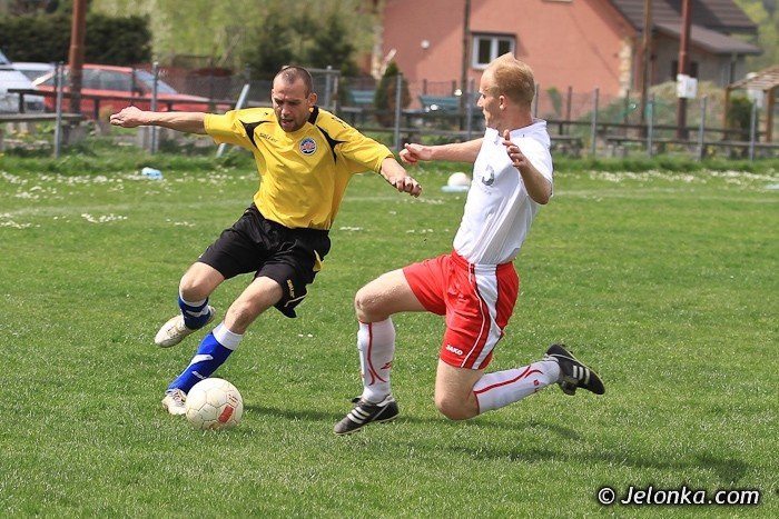 rezerwy-lotnika-szczesliwie-ale-zwyciesko-foto-39860