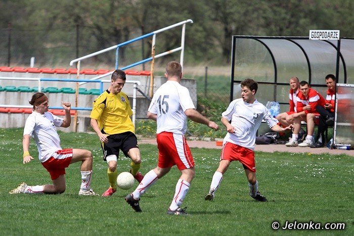rezerwy-lotnika-szczesliwie-ale-zwyciesko-foto-39860