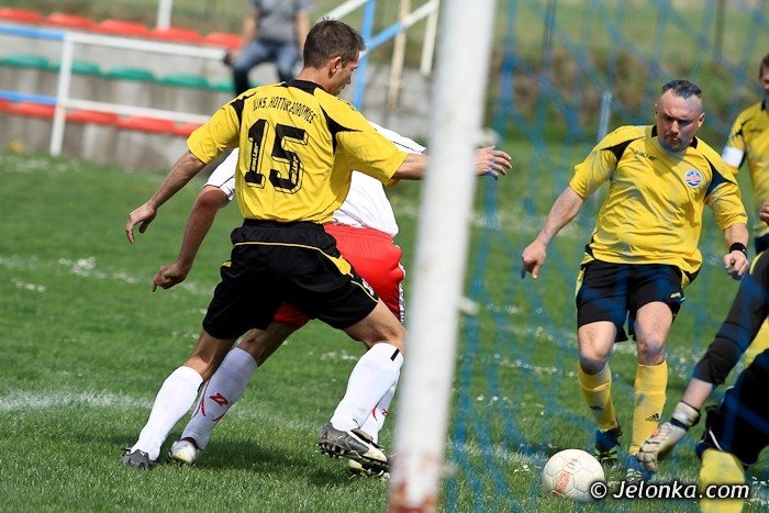 rezerwy-lotnika-szczesliwie-ale-zwyciesko-foto-39860