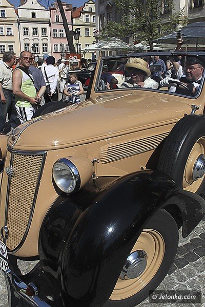 oldschoolowe-bryki-i-motory-zaprezentowano-pod-ratuszem-39890