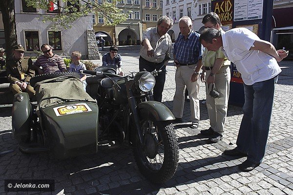 oldschoolowe-bryki-i-motory-zaprezentowano-pod-ratuszem-39890