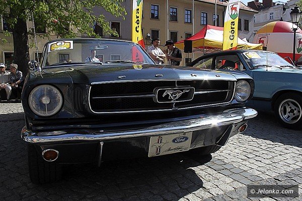oldschoolowe-bryki-i-motory-zaprezentowano-pod-ratuszem-39890