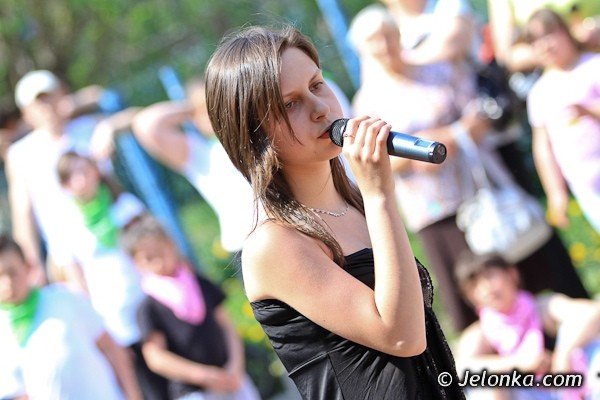 w-kowarach-hucznie-swietowali-1go-maja-39918
