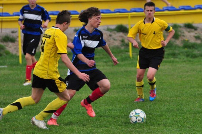 wyjazdowa-porazka-juniorow-kksu-foto-39921