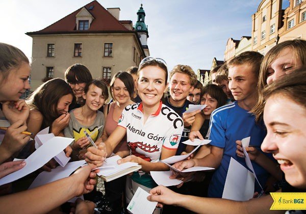 w-sobote-wernisaz-maja-woszczowska-jelenia-gora-w-czekoladziarni-39992
