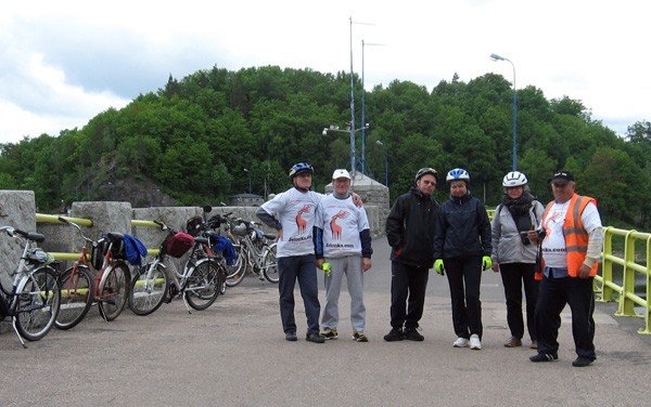 zapora-pilchowicka-zdobyta-przez-cyklistow-40110