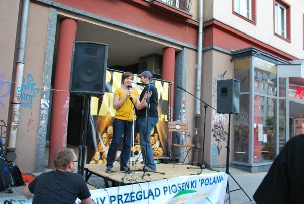 z-regionalna-piosenka-na-wrocawskim-rynku-40131
