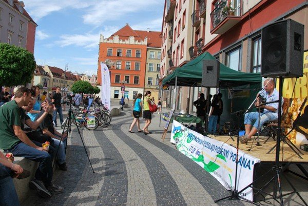 z-regionalna-piosenka-na-wrocawskim-rynku-40131
