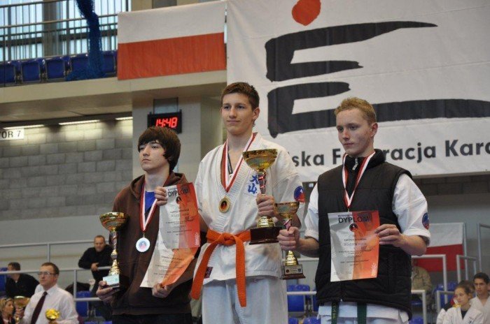 zawodnicy-jk-oyama-zdobyli-8-medali-w-mistrzostwach-polski-foto-40142