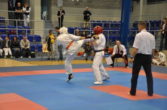 zawodnicy-jk-oyama-zdobyli-8-medali-w-mistrzostwach-polski-foto-40142