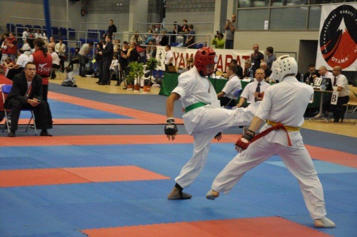 zawodnicy-jk-oyama-zdobyli-8-medali-w-mistrzostwach-polski-foto-40142