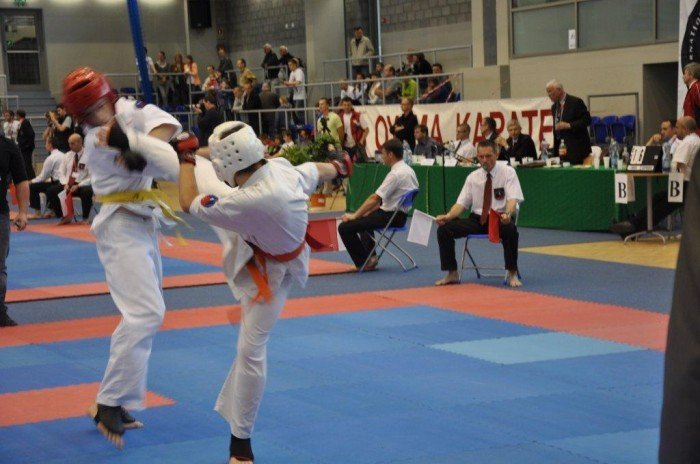zawodnicy-jk-oyama-zdobyli-8-medali-w-mistrzostwach-polski-foto-40142