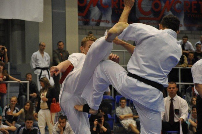 zawodnicy-jk-oyama-zdobyli-8-medali-w-mistrzostwach-polski-foto-40142