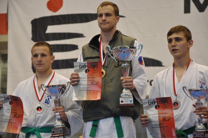 zawodnicy-jk-oyama-zdobyli-8-medali-w-mistrzostwach-polski-foto-40142
