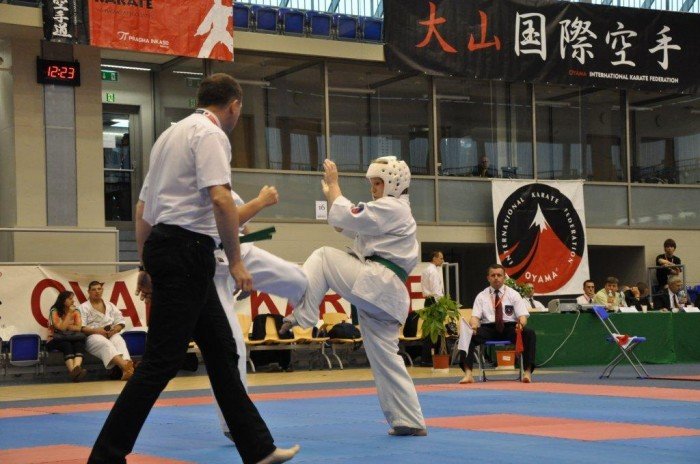 zawodnicy-jk-oyama-zdobyli-8-medali-w-mistrzostwach-polski-foto-40142