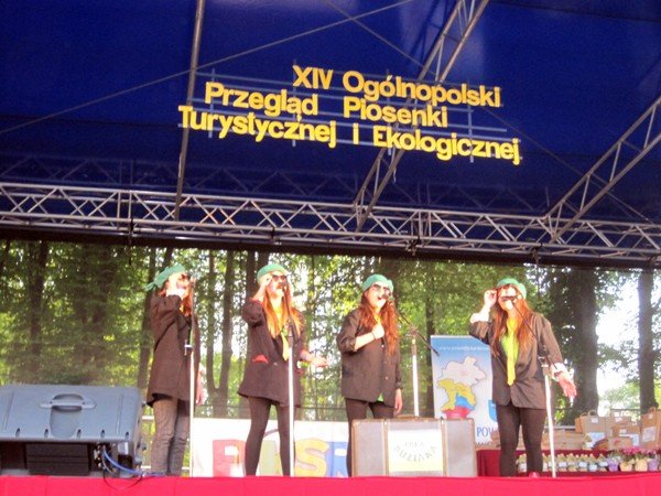 paka-buziaka-ponownie-na-szczycie-40185