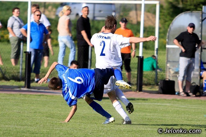 szujewski-eliminuje-lotnika-z-walki-o-awans-foto-40203