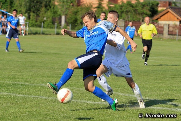 szujewski-eliminuje-lotnika-z-walki-o-awans-foto-40203