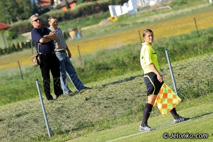 szujewski-eliminuje-lotnika-z-walki-o-awans-foto-40203