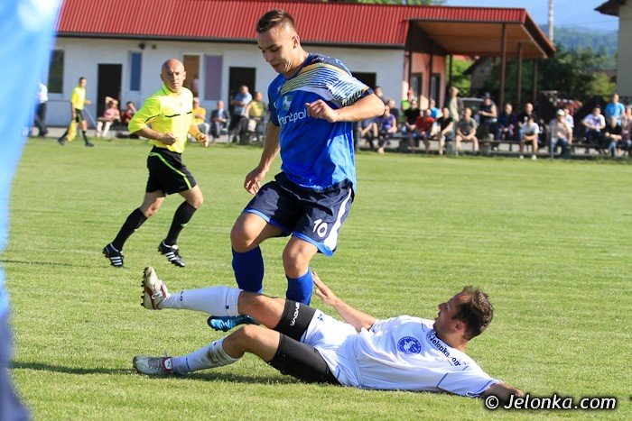szujewski-eliminuje-lotnika-z-walki-o-awans-foto-40203