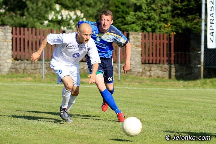 szujewski-eliminuje-lotnika-z-walki-o-awans-foto-40203