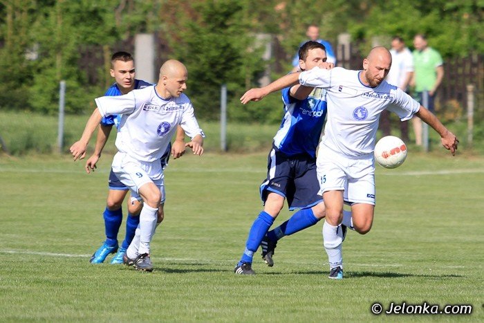 szujewski-eliminuje-lotnika-z-walki-o-awans-foto-40203