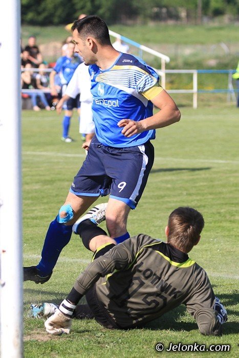 szujewski-eliminuje-lotnika-z-walki-o-awans-foto-40203