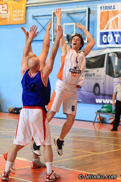 msbl-zacieta-walka-w-pierwszych-spotkaniach-finaowych-foto-40221