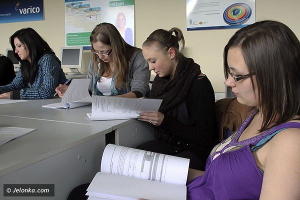 uczniowie-elektronika-szlifowali-wiedze-w-poznaniu-40233