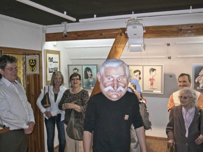 znani-politycy-otworzyli-wystawe-pod-sniezka-40260