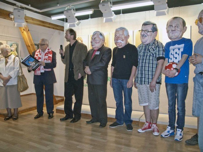 znani-politycy-otworzyli-wystawe-pod-sniezka-40260