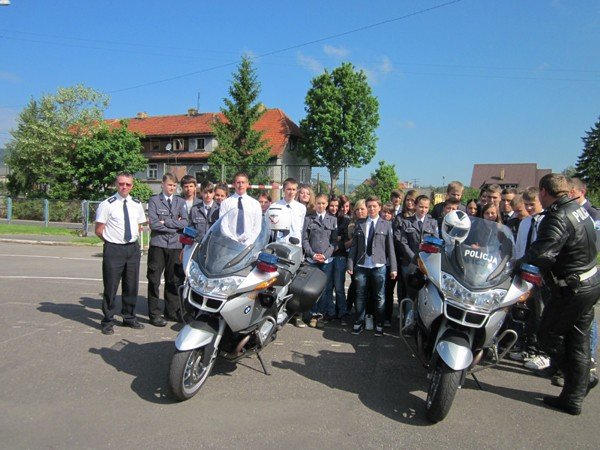 uczniowie-klas-policyjnych-chwala-zajecia-40293