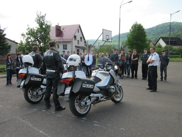 uczniowie-klas-policyjnych-chwala-zajecia-40293